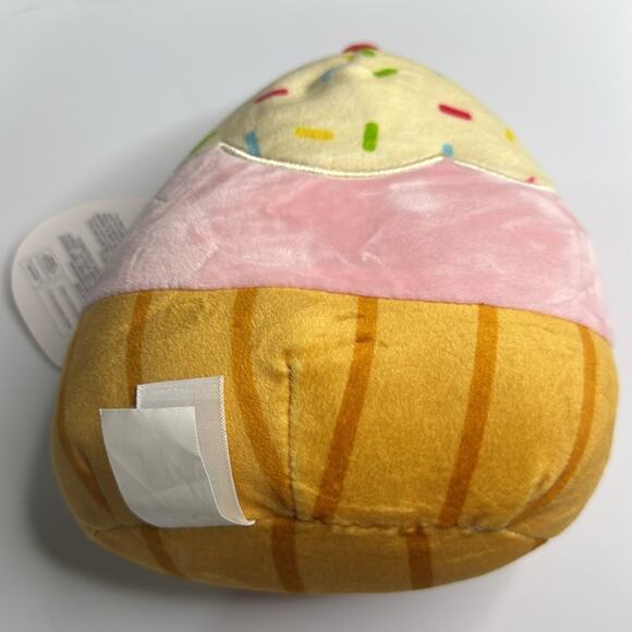 NWT Squishmallow 7” Clara the Cupcake Food Series - Picture 2 of 3